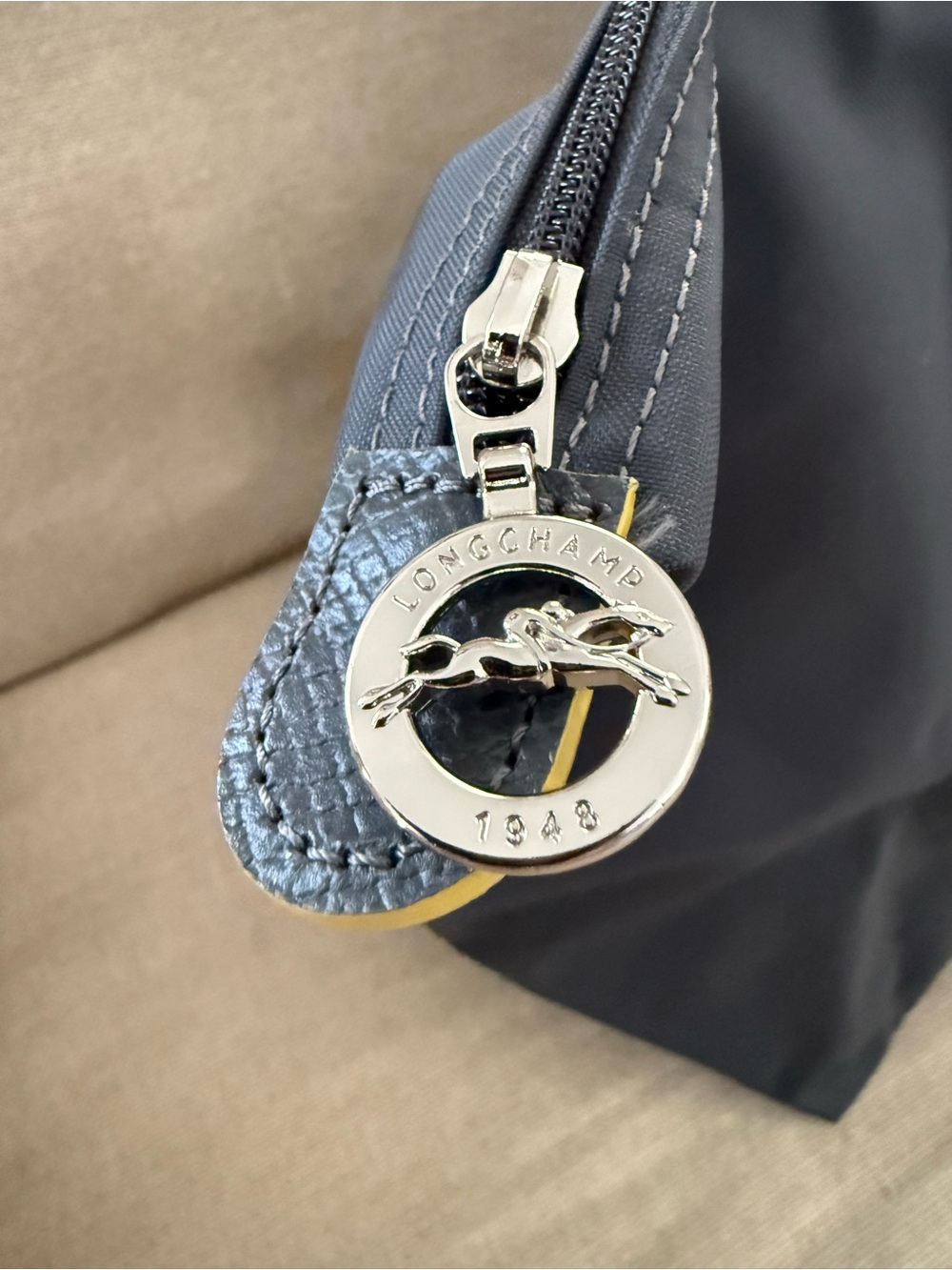 Longchamp Dark Grey Tote with Yellow Trim and Logo - Picture 3 of 10